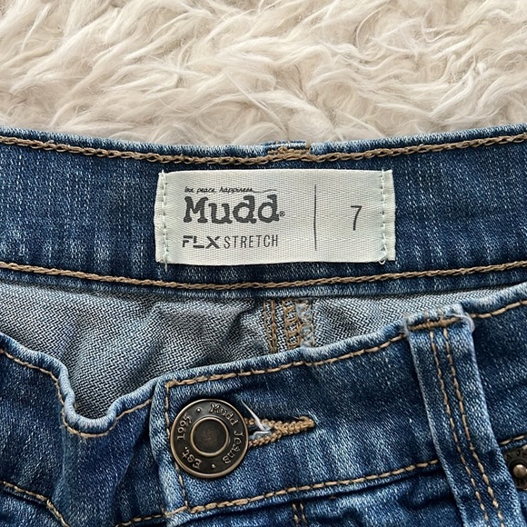 Mudd Flex Stretch Denim Shorts - Picture 4 of 10